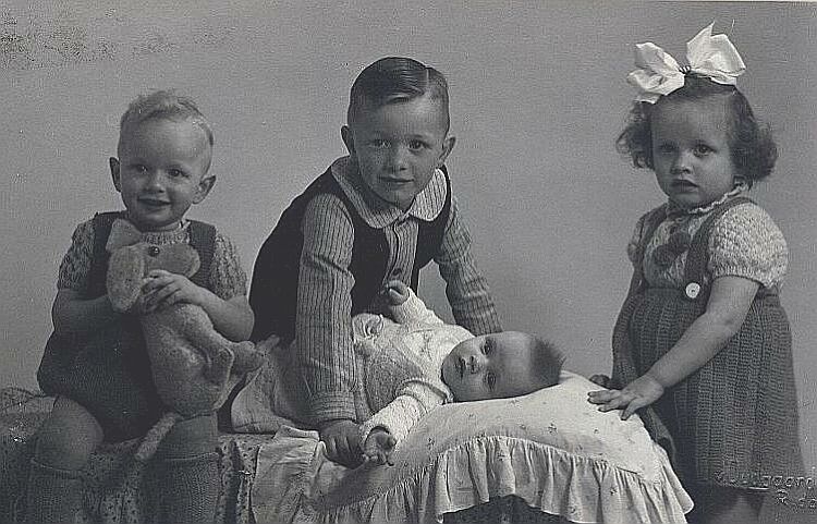 De eerste gezinsfoto (1949)