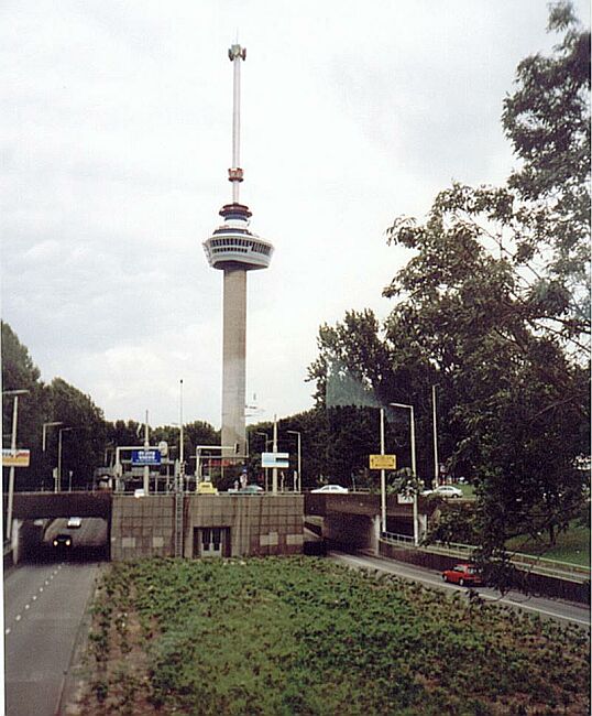 maastunnelmeteuromast